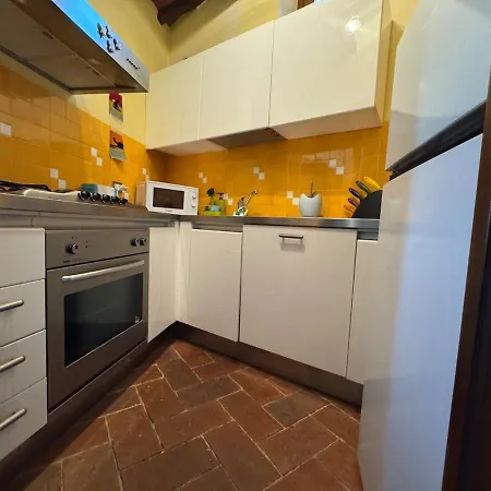 Small Rustic Scrofiano